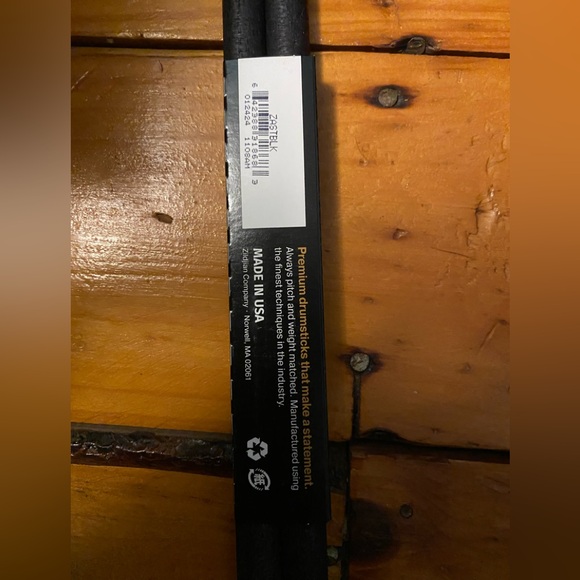 New! Zildjian Travis Barker Artist Series
Drumsticks; black - Picture 3 of 3
